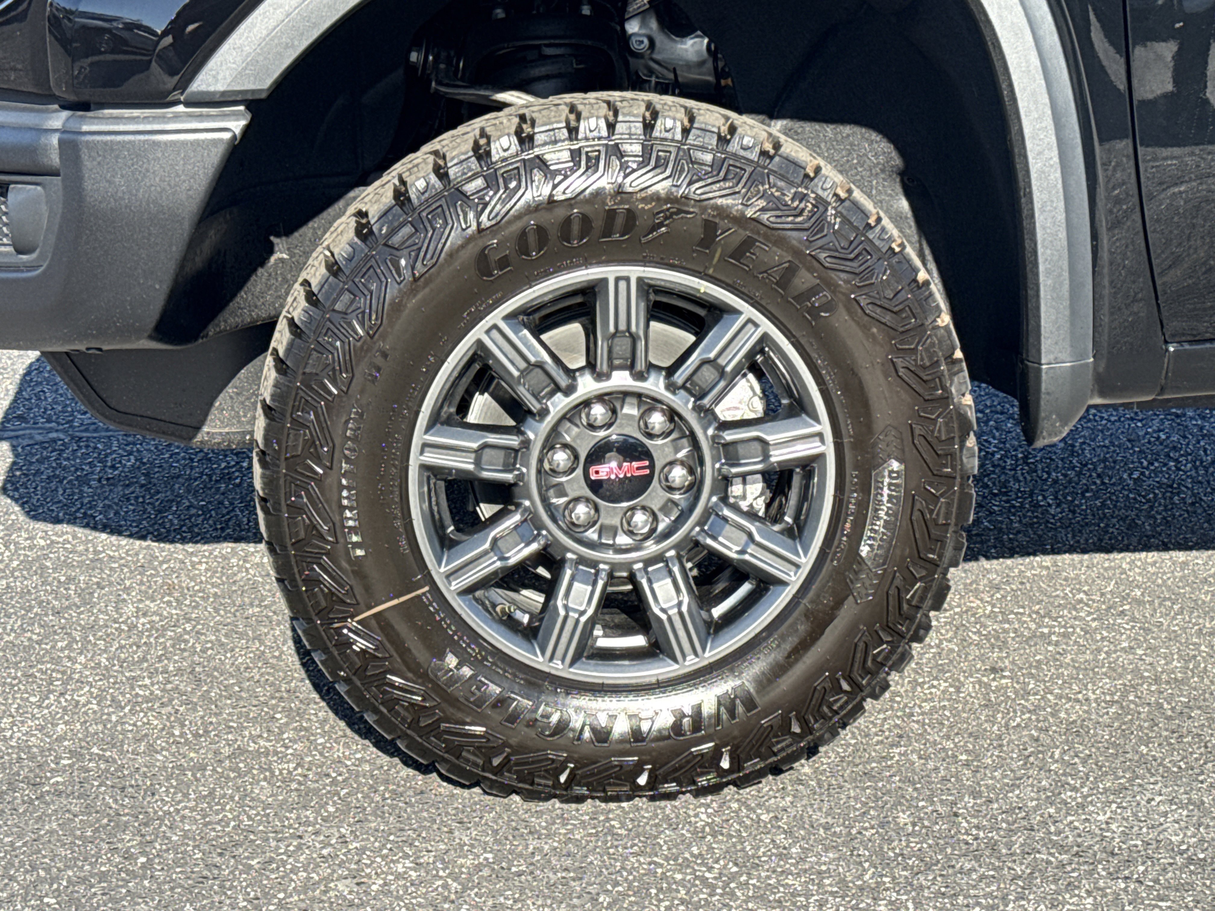 2026 GMC Sierra 1500 AT4X - Photo 17