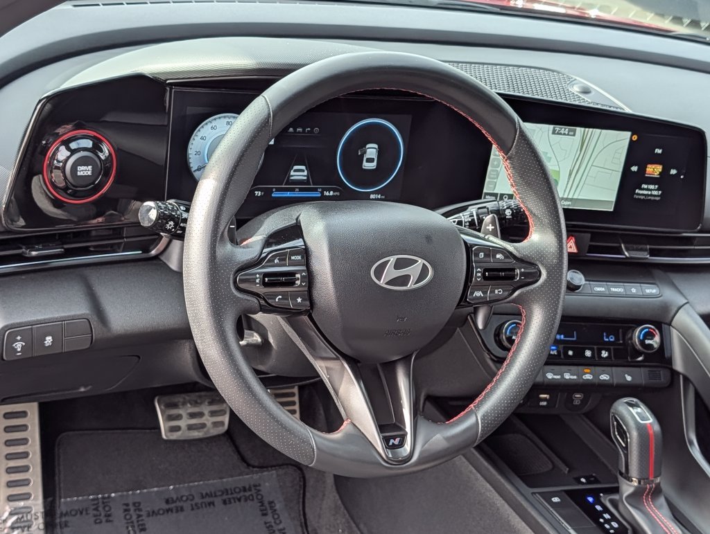 2025 Hyundai Elantra N Line - Photo 16