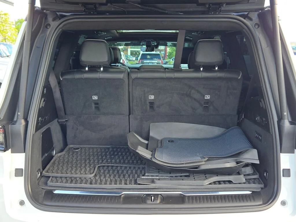 Used 2025 White Jeep Series II image 20