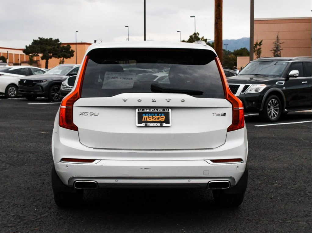 Used 2019 Crystal White Pearl Metallic Volvo Inscription image 6