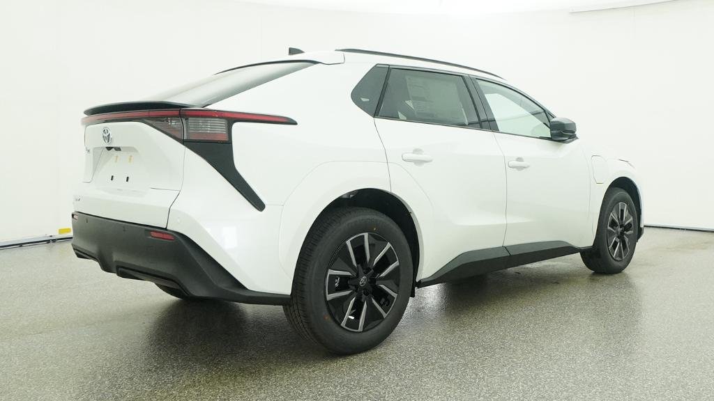 New 2026 Wind Chill Pearl Toyota XLE image 6