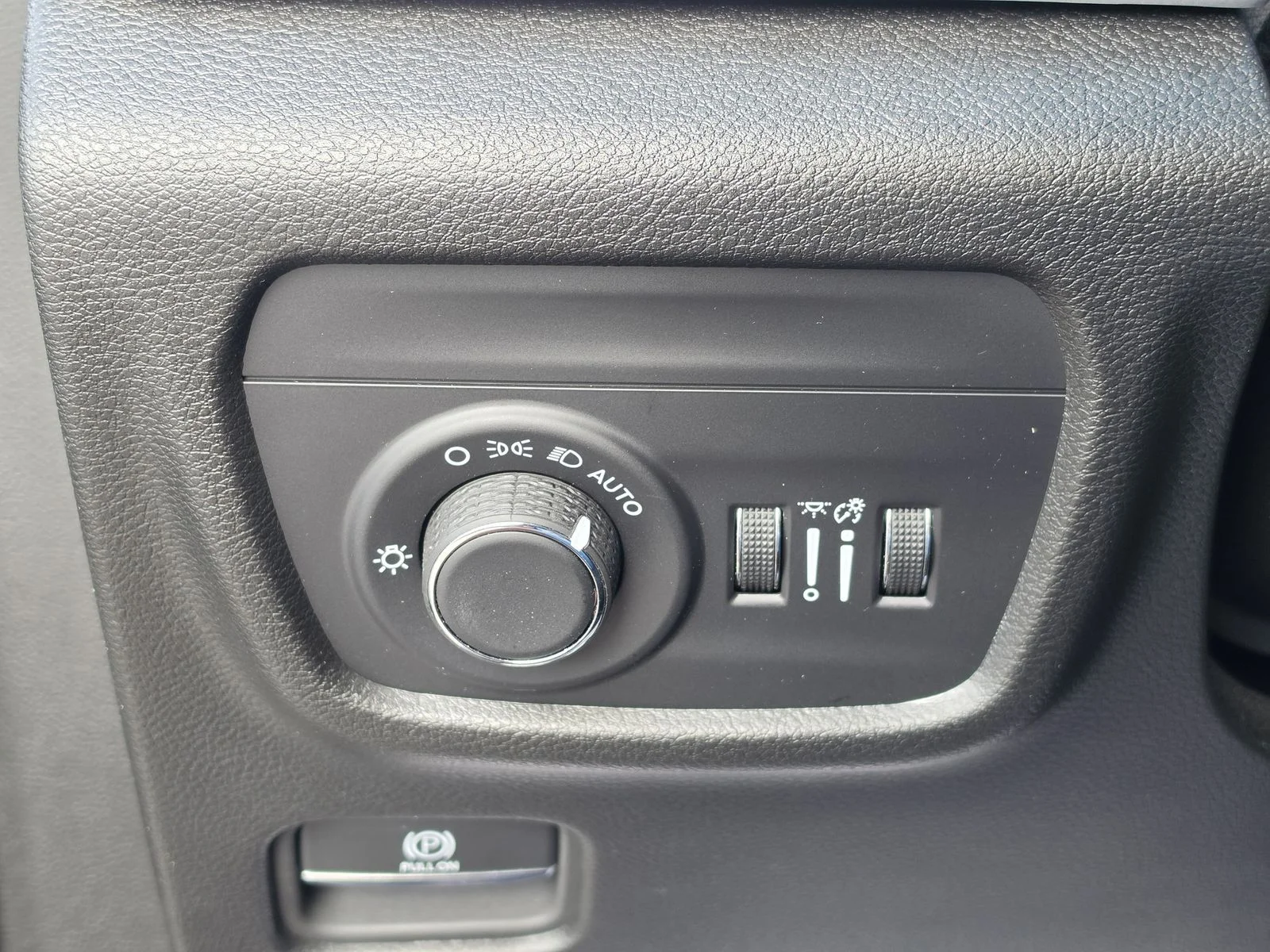 Used 2024 Gray Jeep Laredo X image 33
