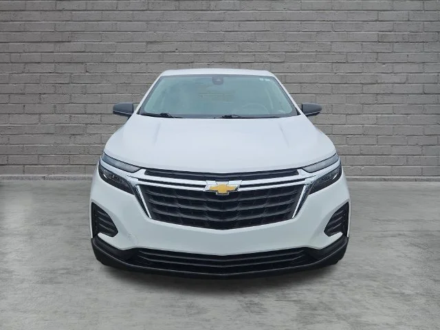 Used 2024 Summit White Chevrolet LS image 9