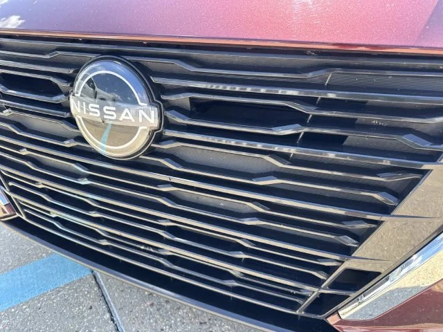 Used 2025 Red Nissan 2.5 SV image 6
