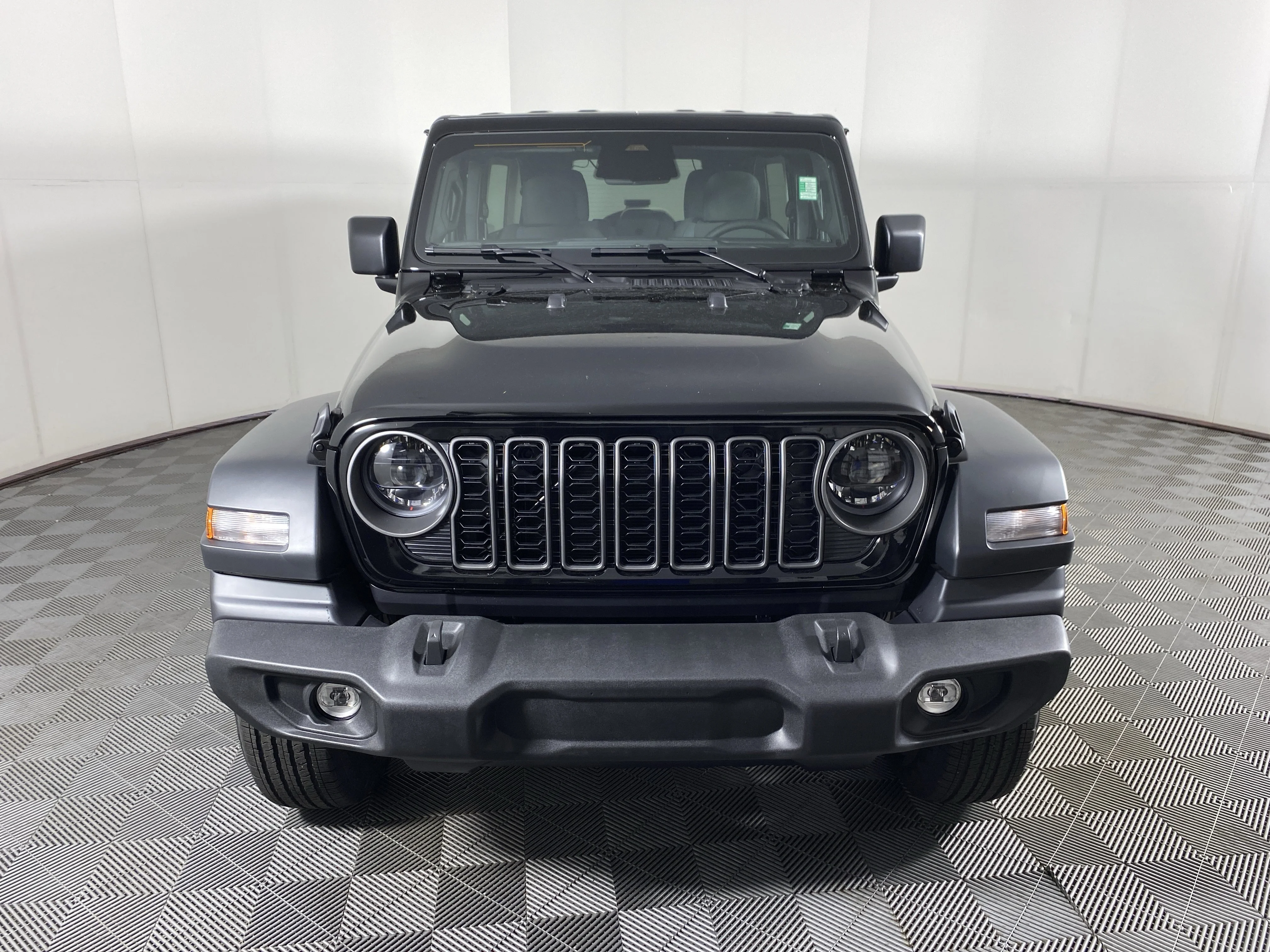 New 2026 Black Clear-Coat Exterior Paint Jeep Sport S image 10