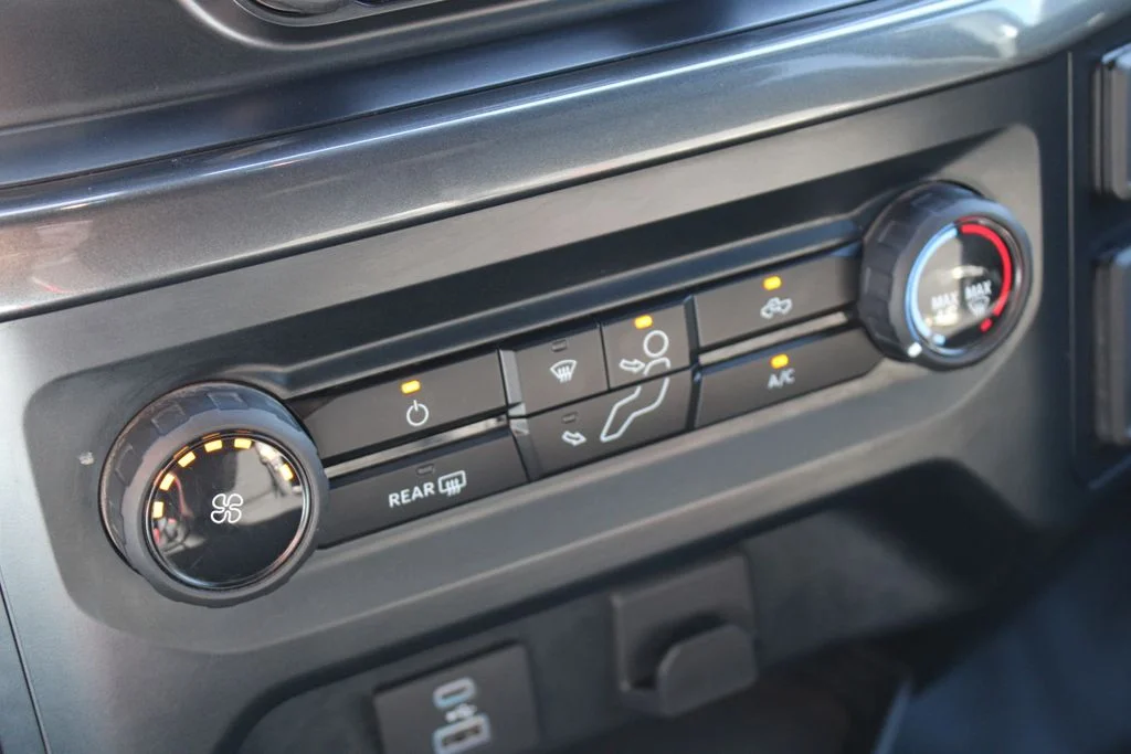 Used 2023 Oxford White Ford XL image 20