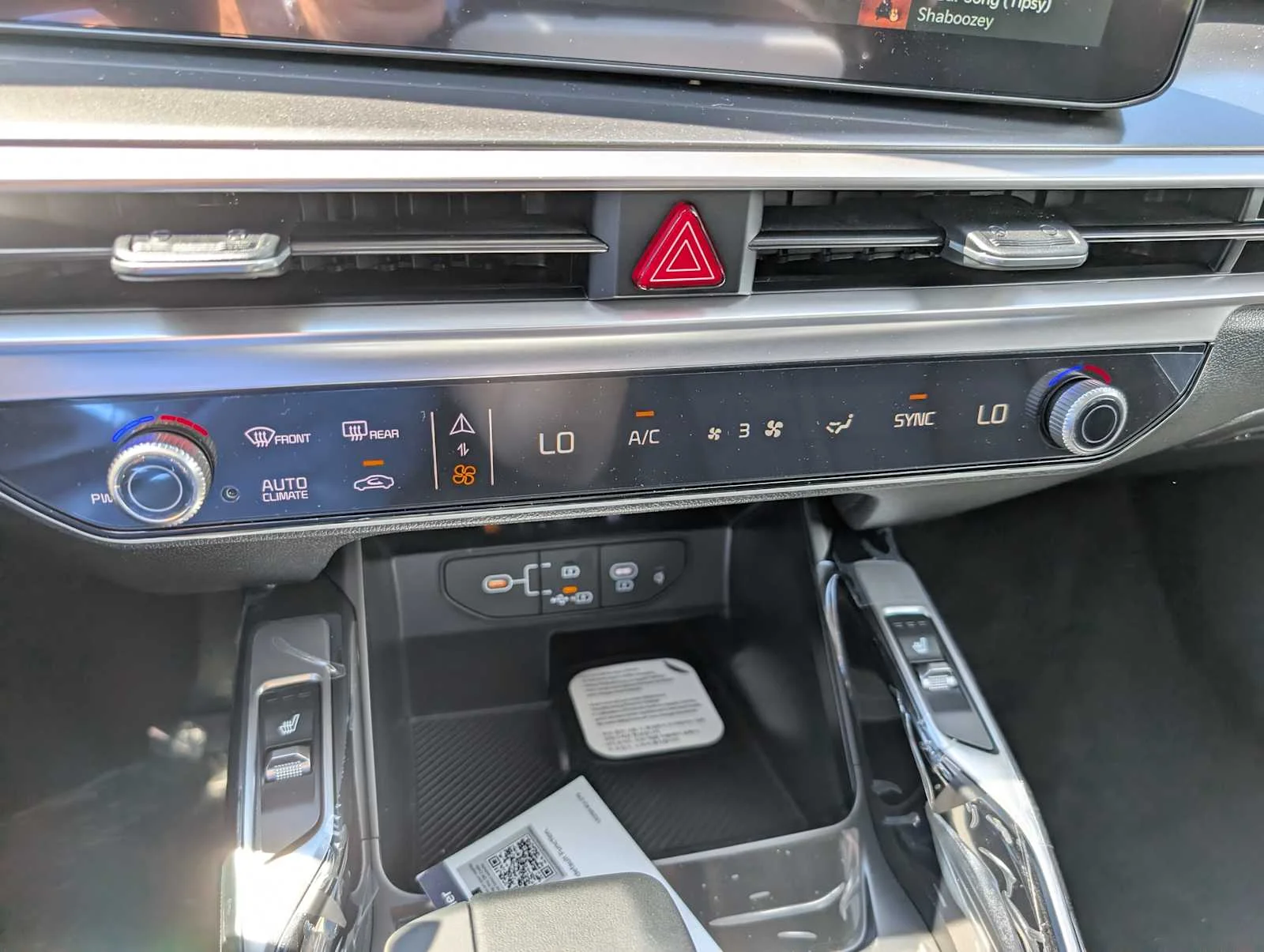 New 2026 Wolf Gray Kia S image 29
