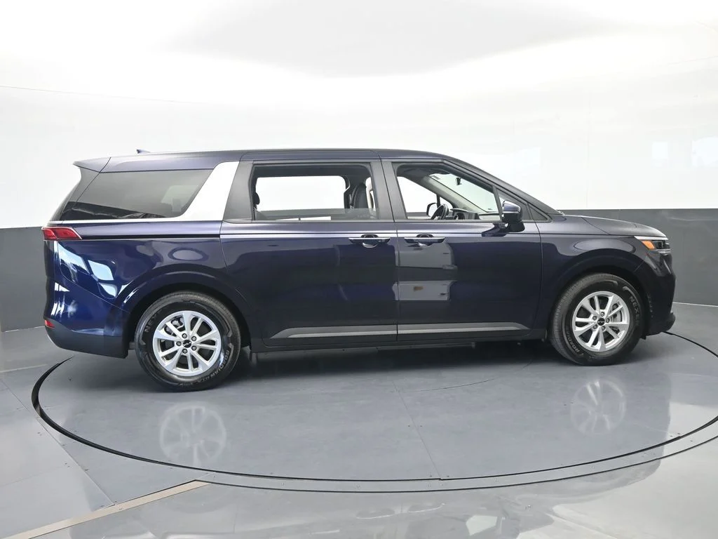 Used 2024 Deep Chroma Blue Kia LX image 6
