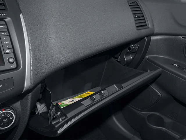 Used 2014  Mitsubishi ES image 15