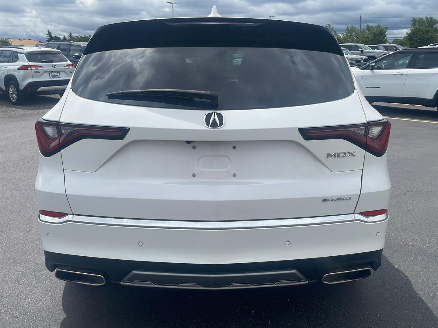 Used 2025 Platinum White Pearl Acura SH-AWD w/Tech image 15