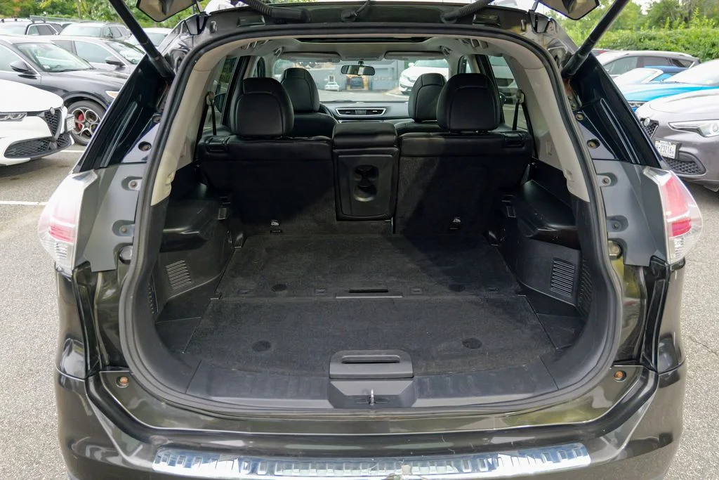 Used 2015 Midnight Jade Nissan SL image 55