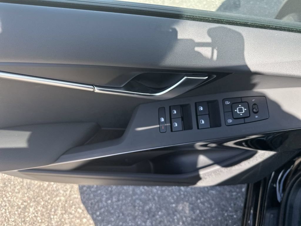 New 2026 Aurora Black Pearl Kia EX image 5