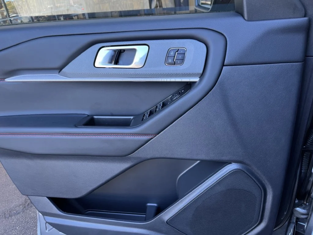 New 2026 Carbonized Gray Metallic Ford ST-Line image 29