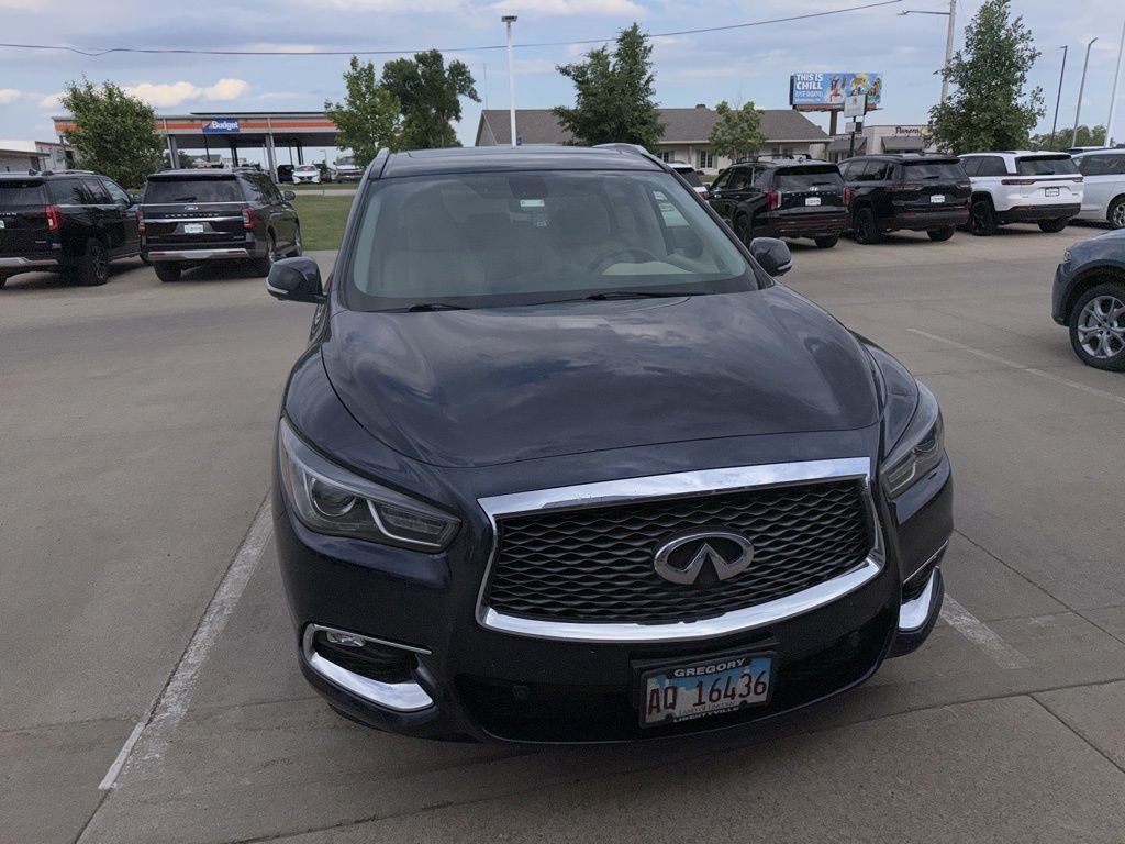 Used 2018 Blue INFINITI Base image 2