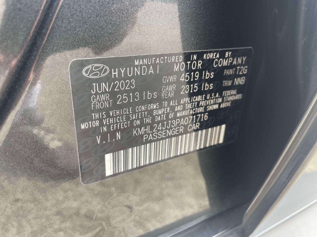 Used 2023 Gray Hyundai Blue image 18