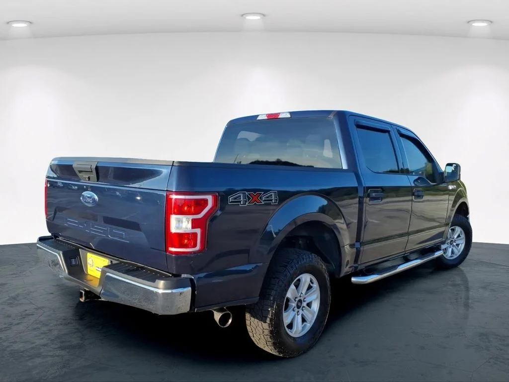 Used 2019 Blue Ford XLT image 5