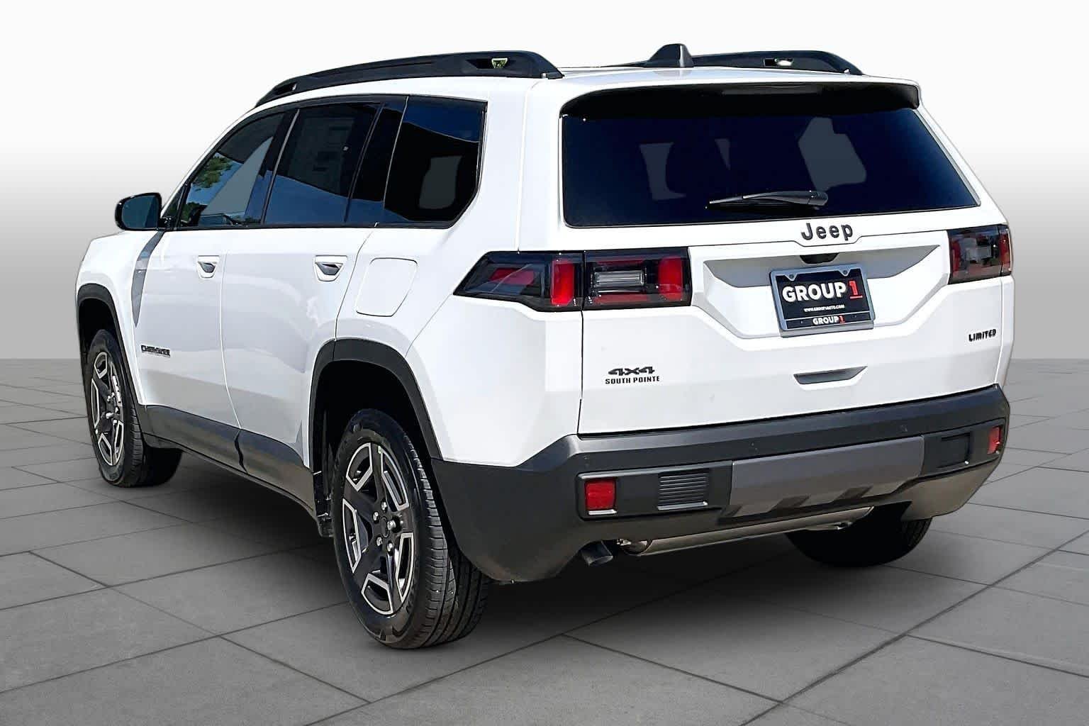 New 2026 Bright White Clear-Coat Exterior Paint Jeep Limited image 12