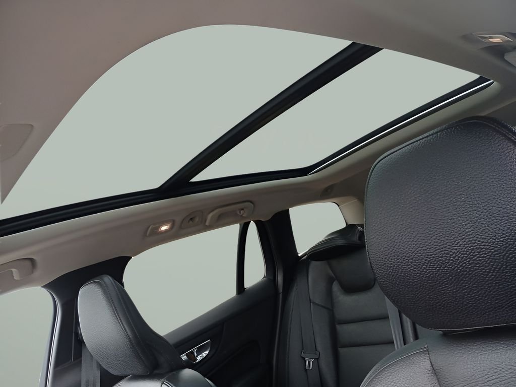 2025 Volvo V60 Cross Country Plus - Photo 15