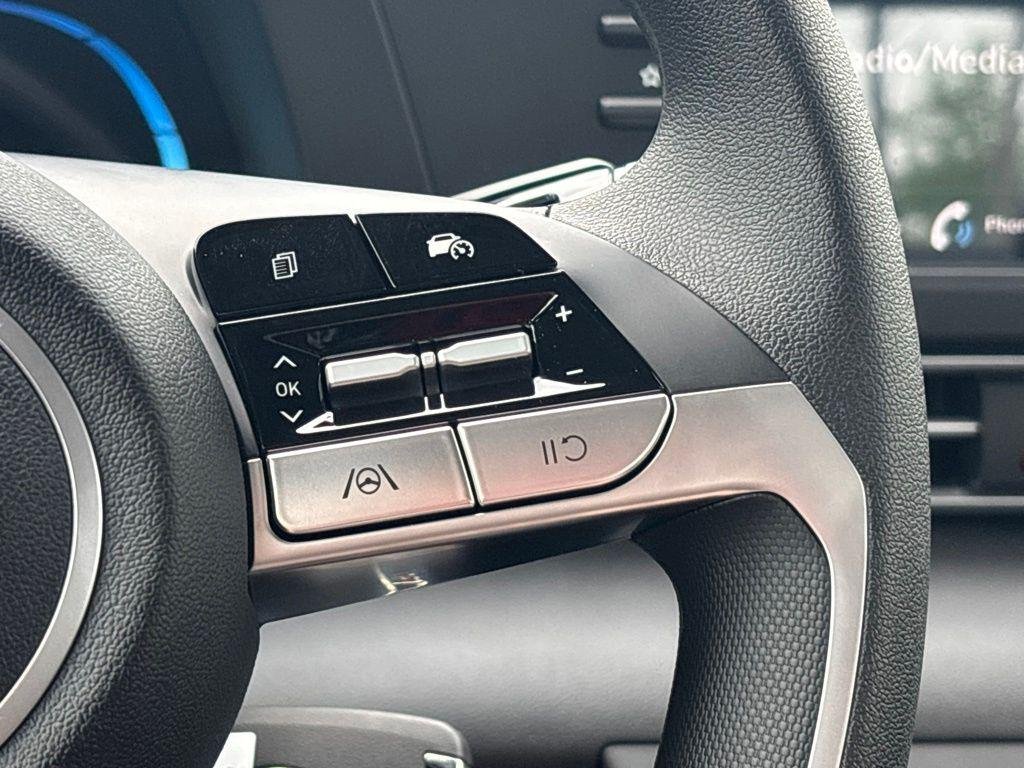 New 2026 White Hyundai SE image 16