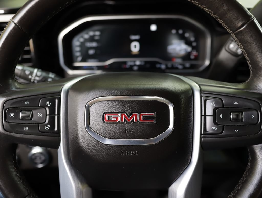 Used 2022 Quicksilver Metallic GMC Elevation image 11