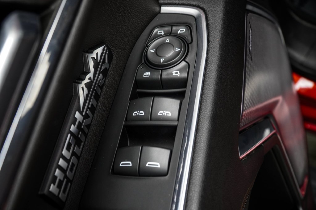 Used 2023 Red Chevrolet High Country image 44