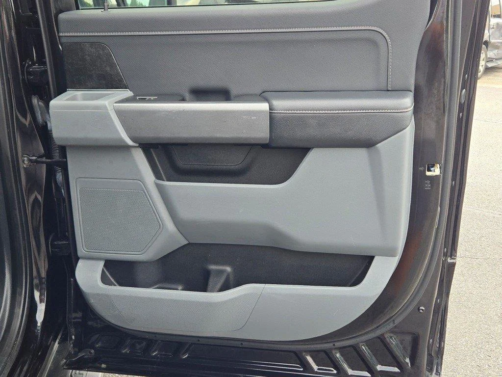 Used 2023 Agate Black Ford XLT image 9