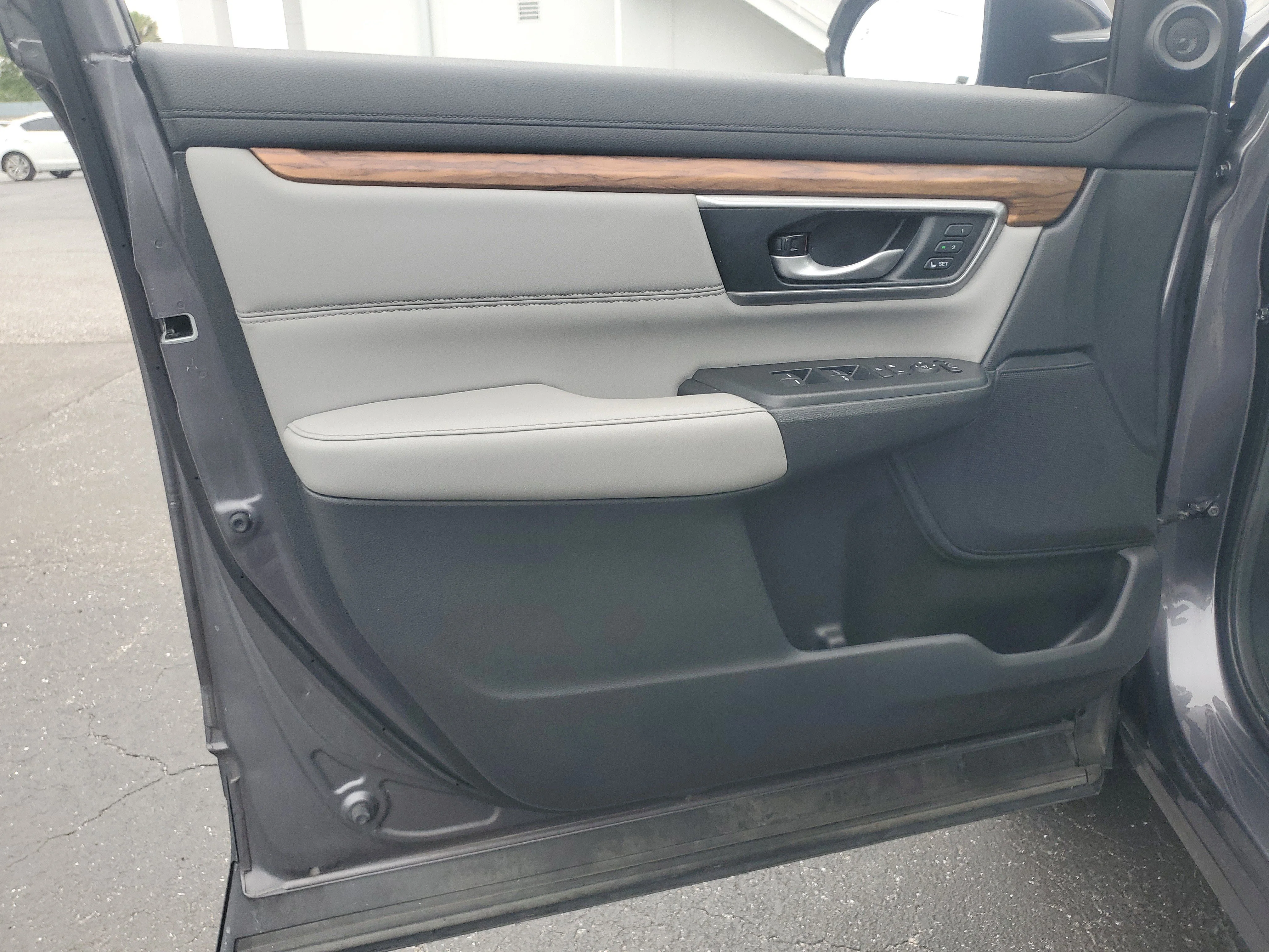 Used 2019 Gunmetal Metallic Honda Touring image 24