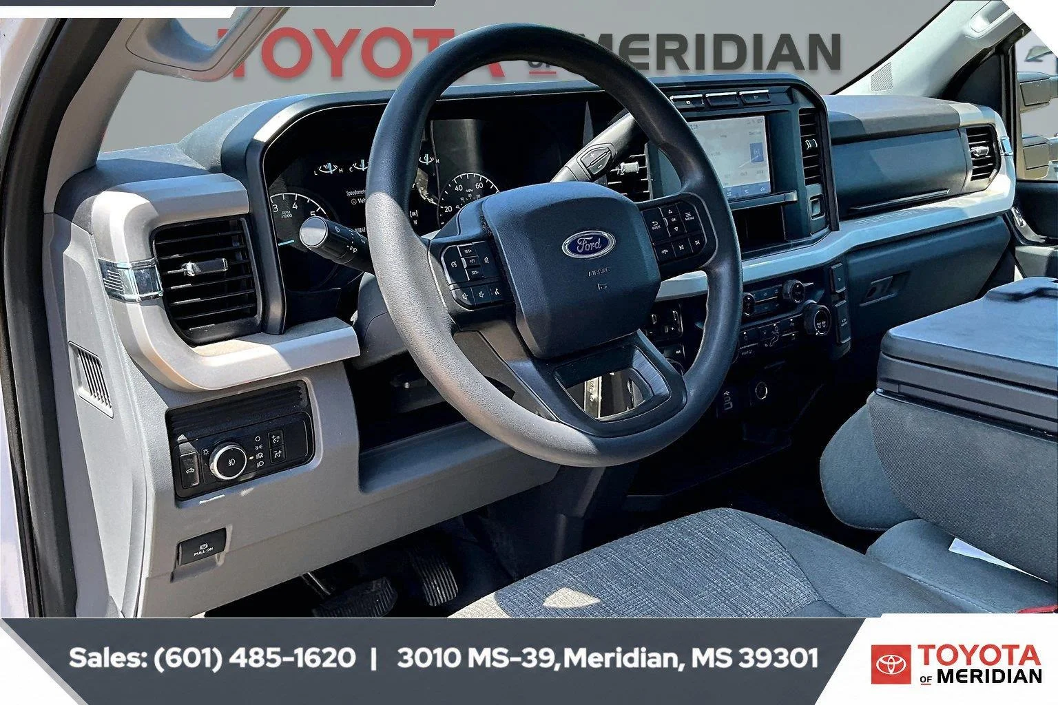 Used 2024 Oxford White Ford XLT image 12