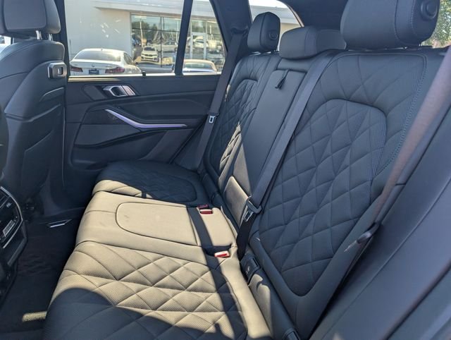 2025 BMW X5 M60i - Photo 15