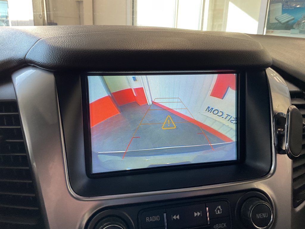 Used 2020 Gray Chevrolet Premier image 27