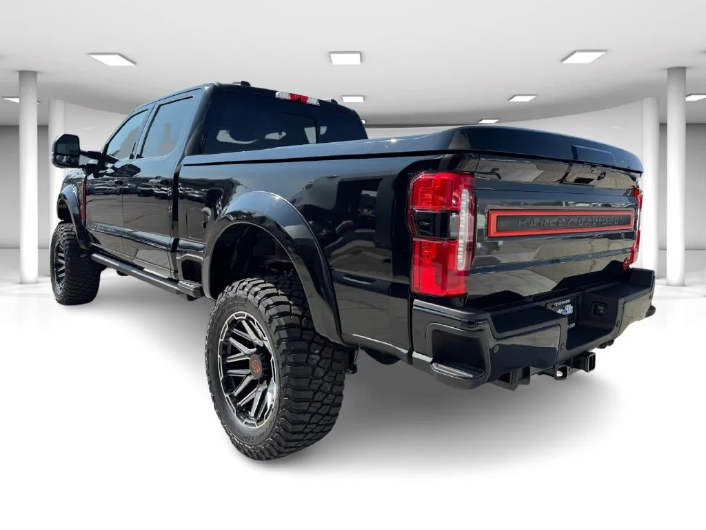 New 2026 Agate Black Metallic Ford F-250® Lariat® image 3