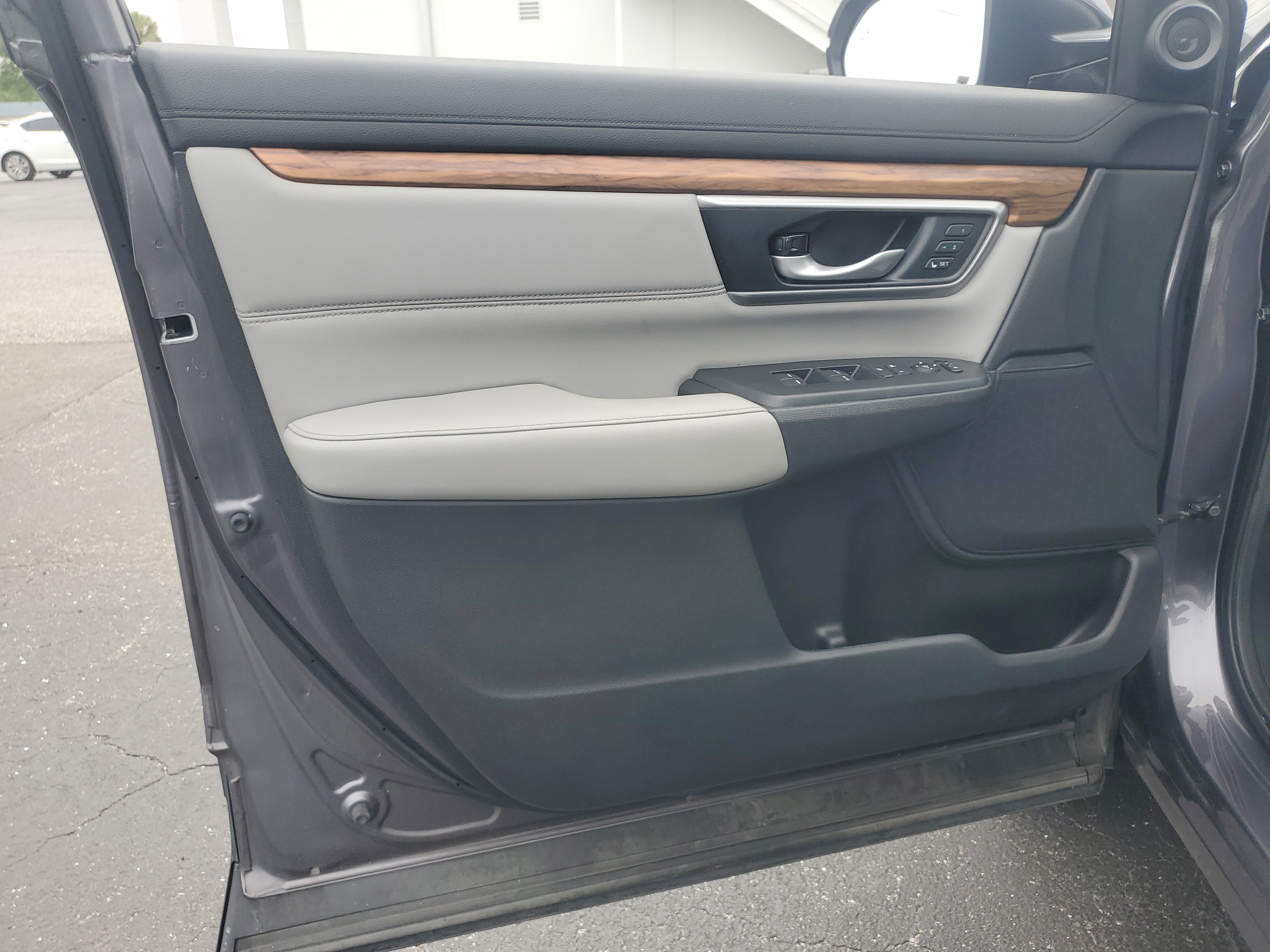 Used 2019 Gunmetal Metallic Honda Touring image 24