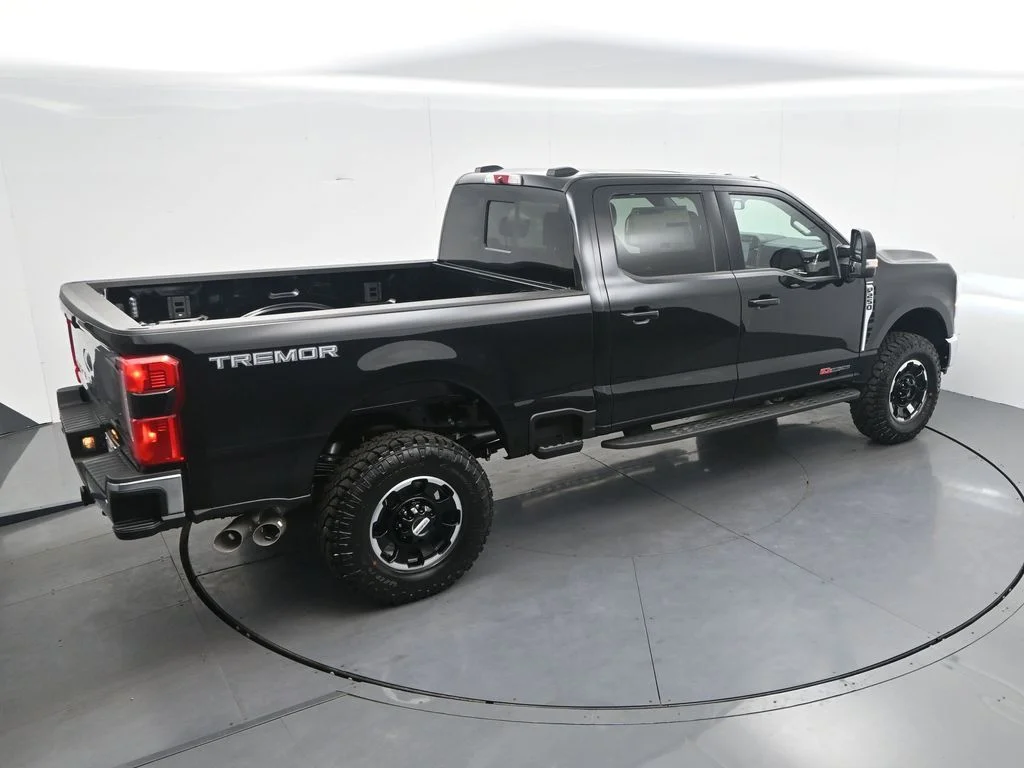 New 2026 Agate Black Metallic Ford F-250® Lariat® image 27