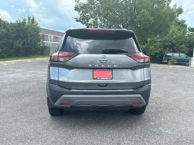 Used 2023 Gray Nissan SV image 6