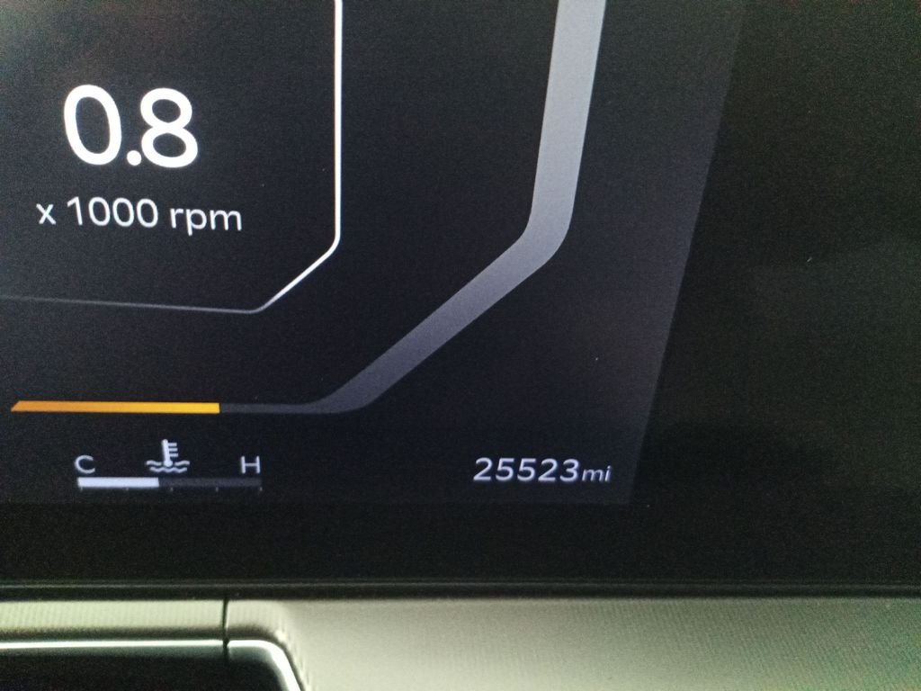 Used 2025 Black Kia SX image 21