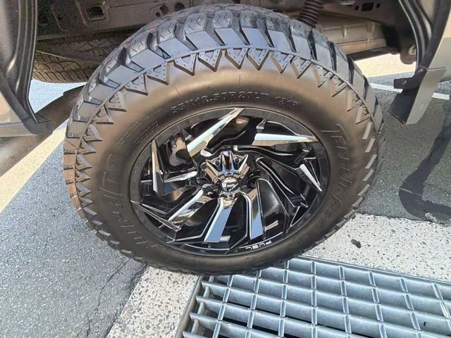 Used 2025 Carbonized Gray Metallic Ford XLT image 30