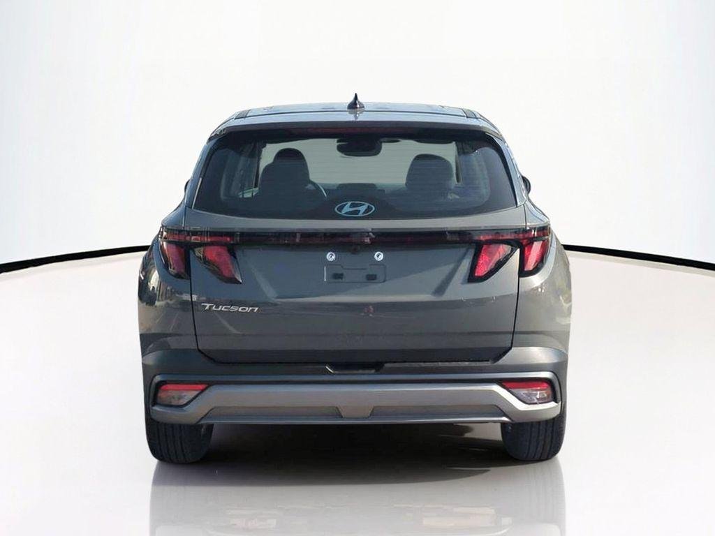 New 2026 Gray Hyundai SE FWD image 6