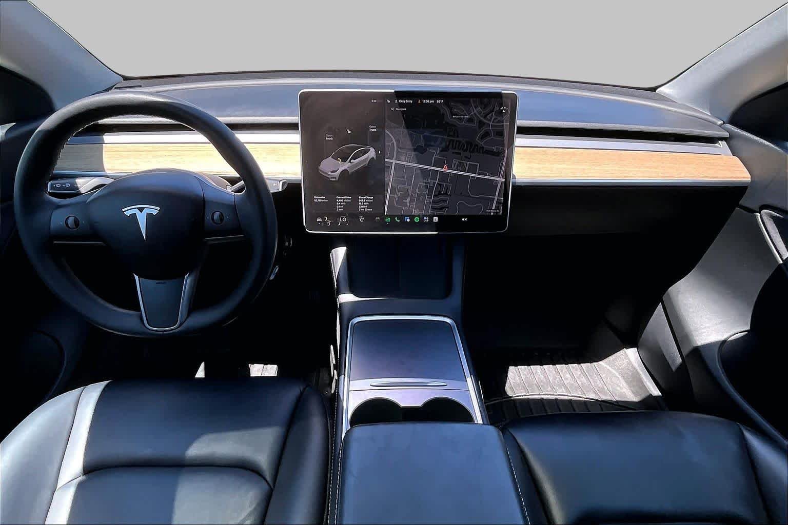 Used 2021 Pearl White Multi-Coat Tesla Long Range image 15