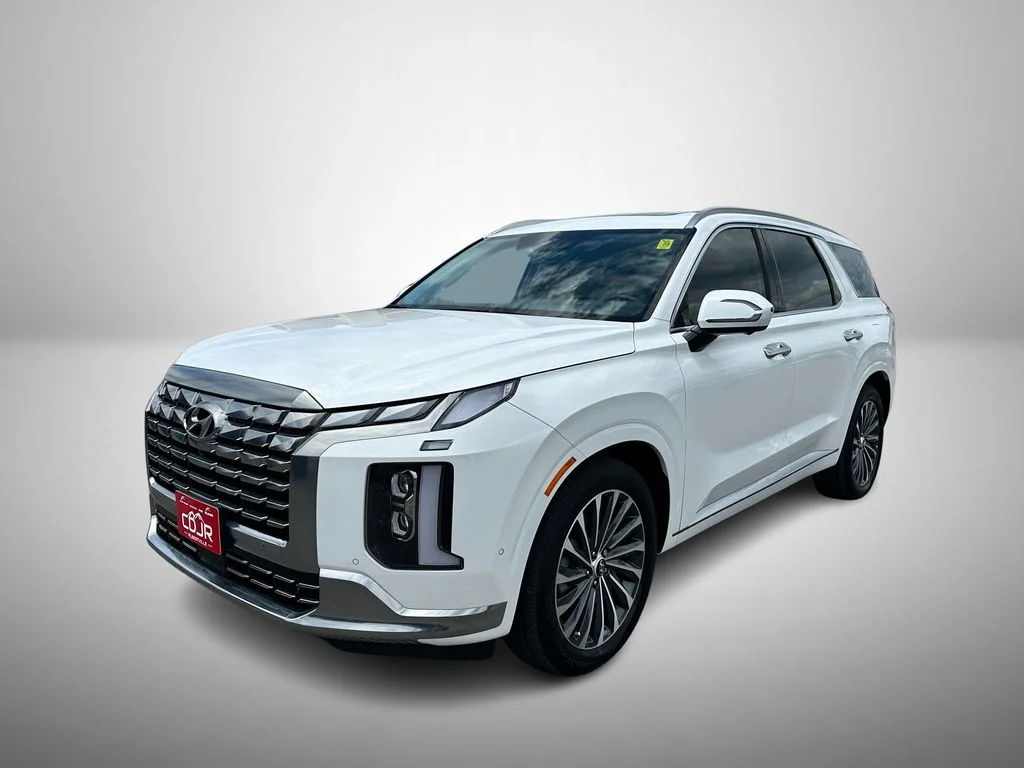 Used 2025 White Hyundai Calligraphy image 2