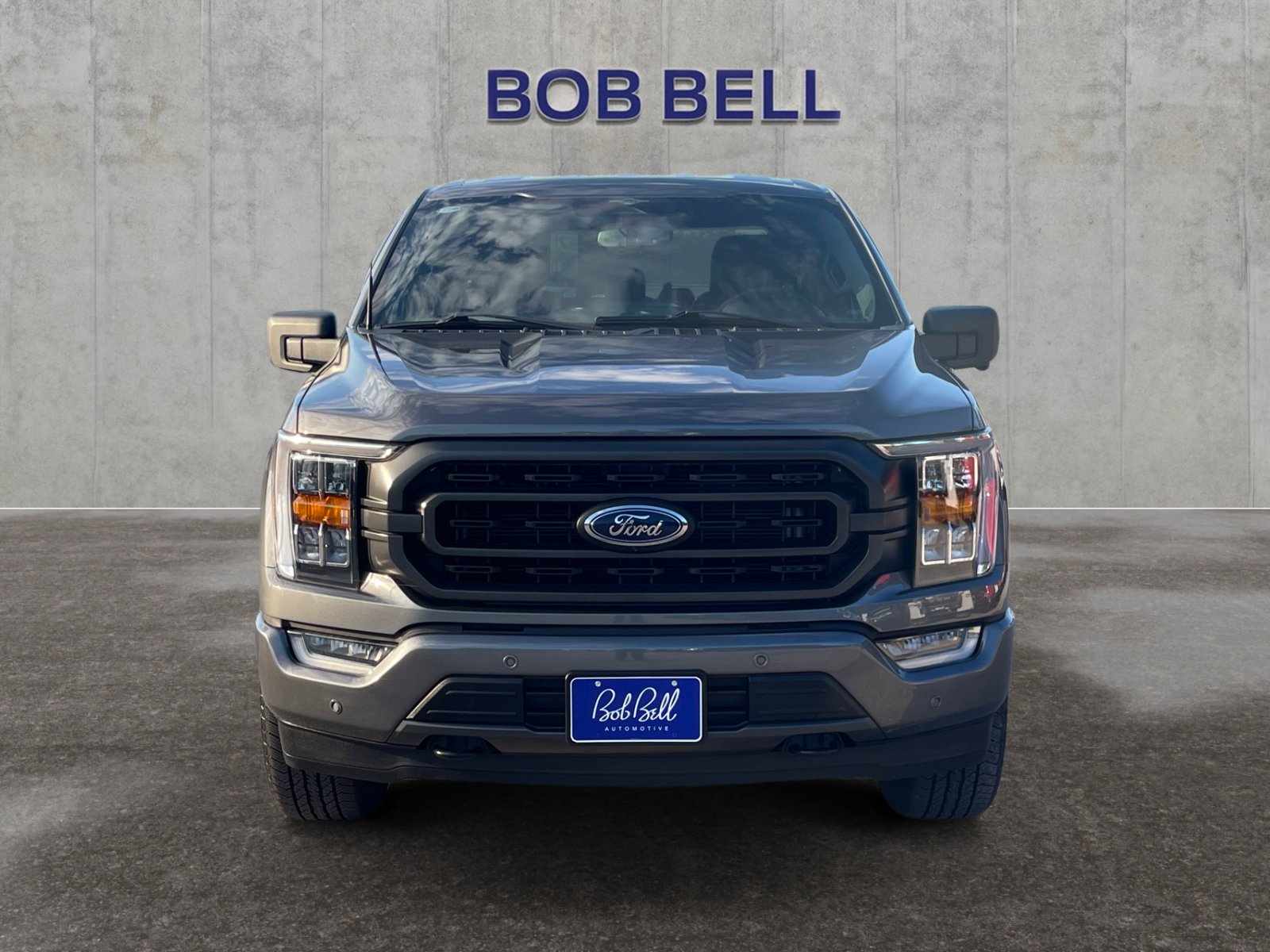 Used 2023 Gray Metallic Ford XLT image 8