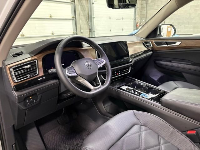 New 2026 White/off-white Volkswagen 2.0T SE w/Technology image 9