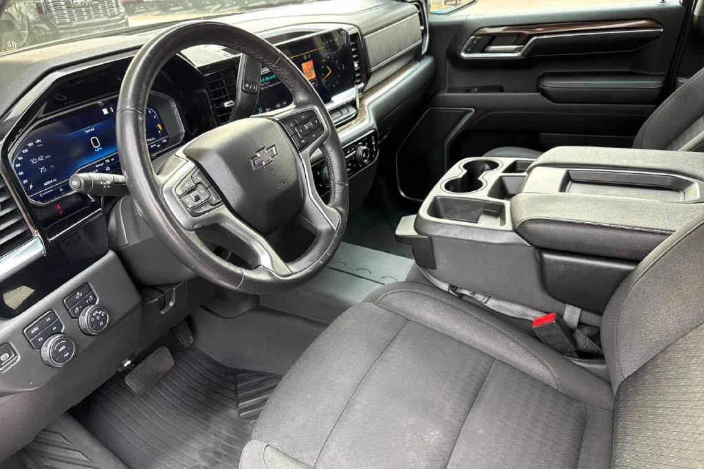 2022 Chevrolet Silverado 1500 RST - Photo 10