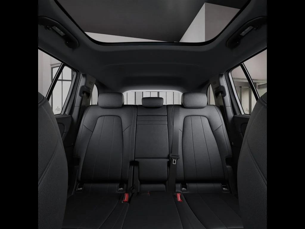 New 2026 Mountain Grey Metallic Mercedes-Benz GLB 250 image 91