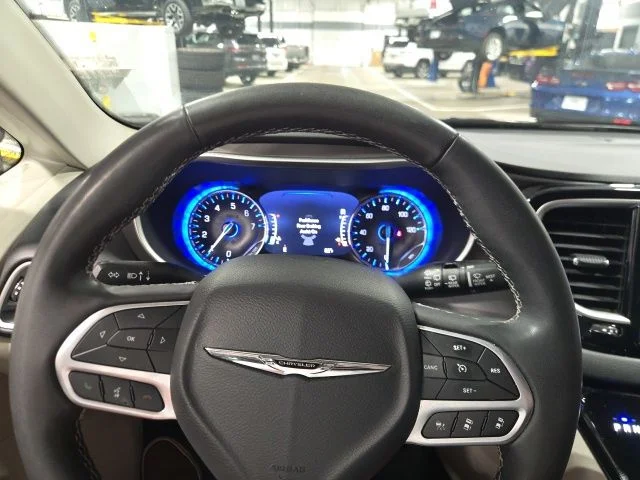 Used 2023 Silver Chrysler Touring L image 16