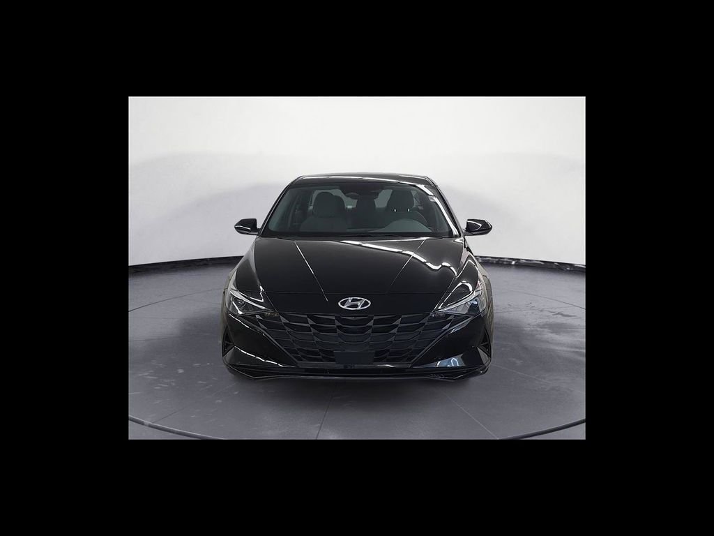 Used 2022 Black Hyundai SEL image 9