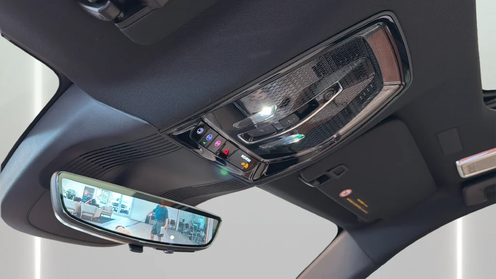 2027 Cadillac VISTIQ Sport - Photo 16