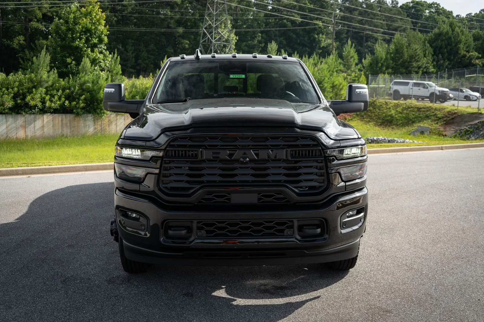 New 2026 Diamond Black Crystal Pearl-Coat Exterior Paint RAM Big Horn image 2