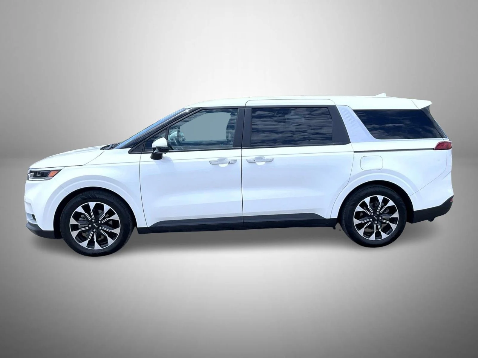 Used 2024 White Kia EX image 8