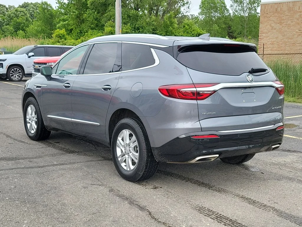 Used 2018 Gray Buick Essence image 4