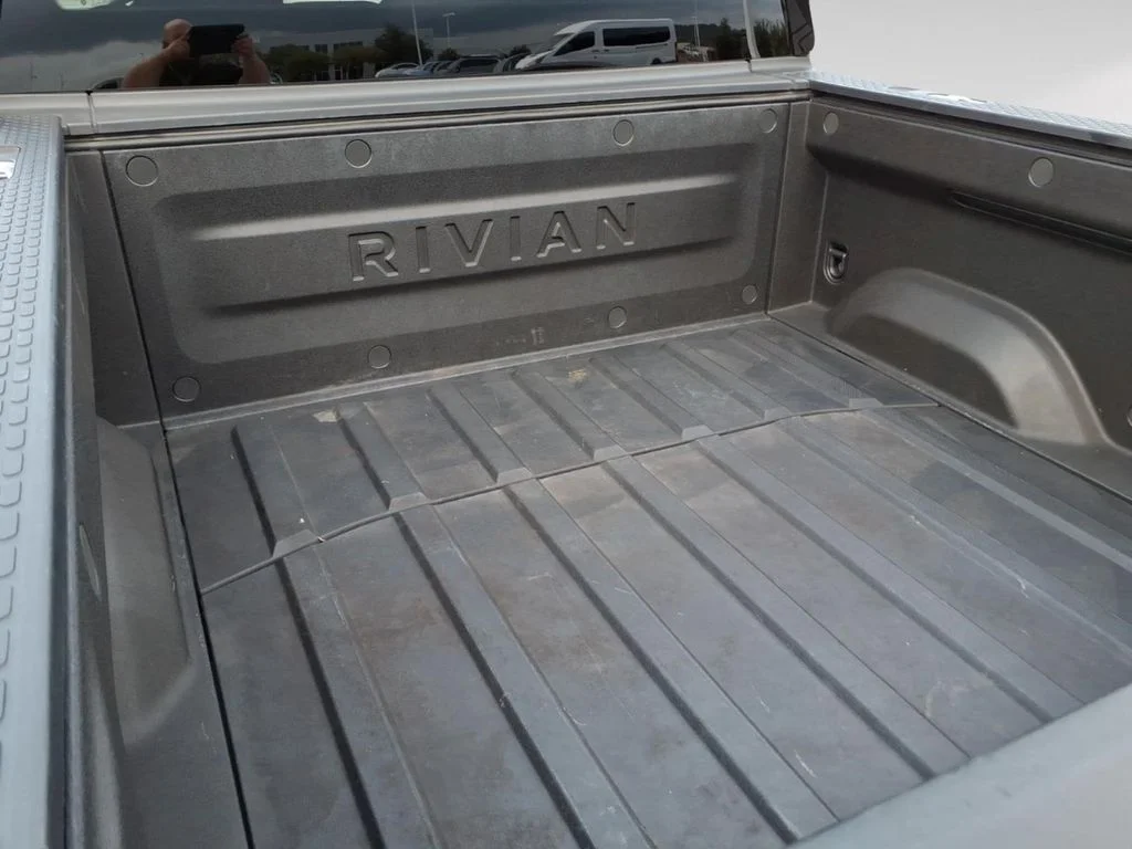 Used 2022 White Rivian Adventure image 8